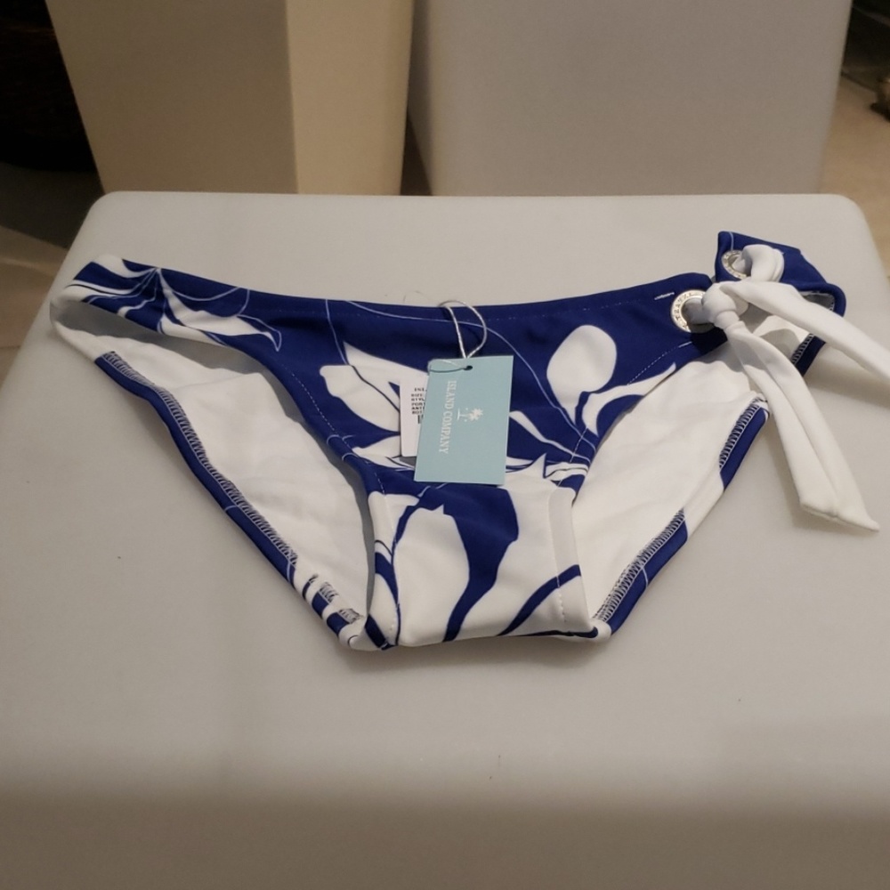 Bikini botton